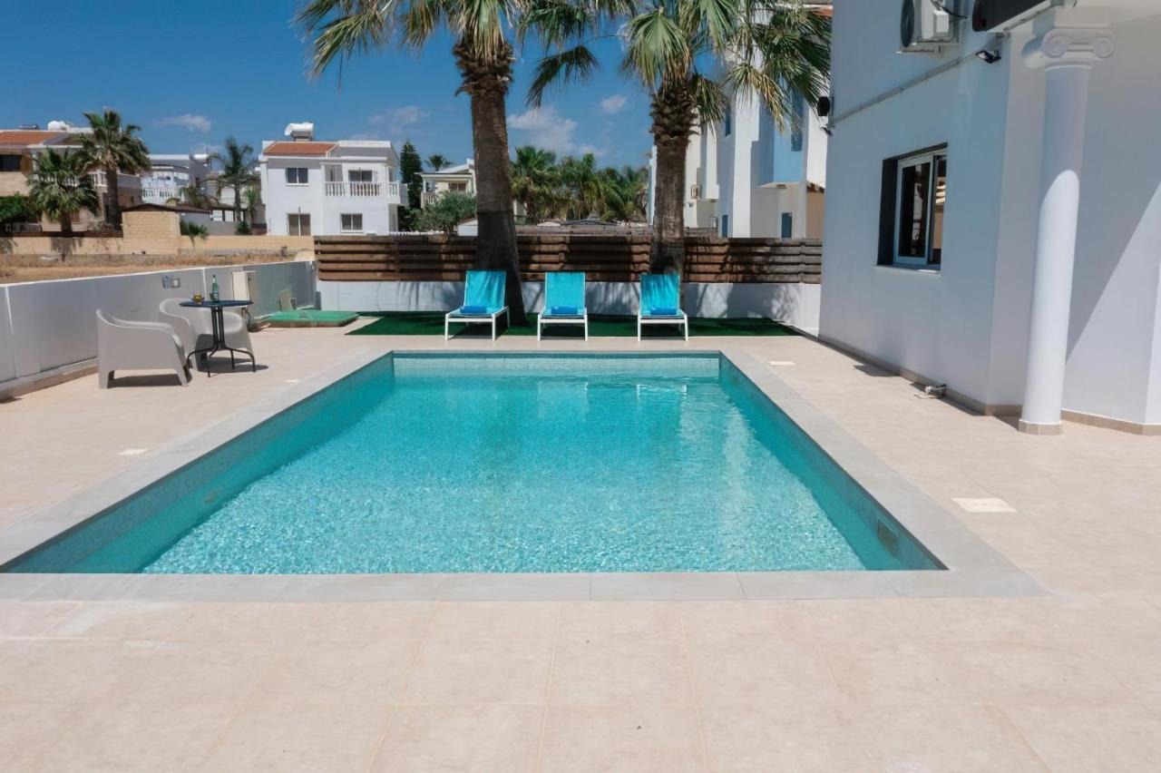 Villa Suncity Boutique Beachfront Ayia Napa Esterno foto