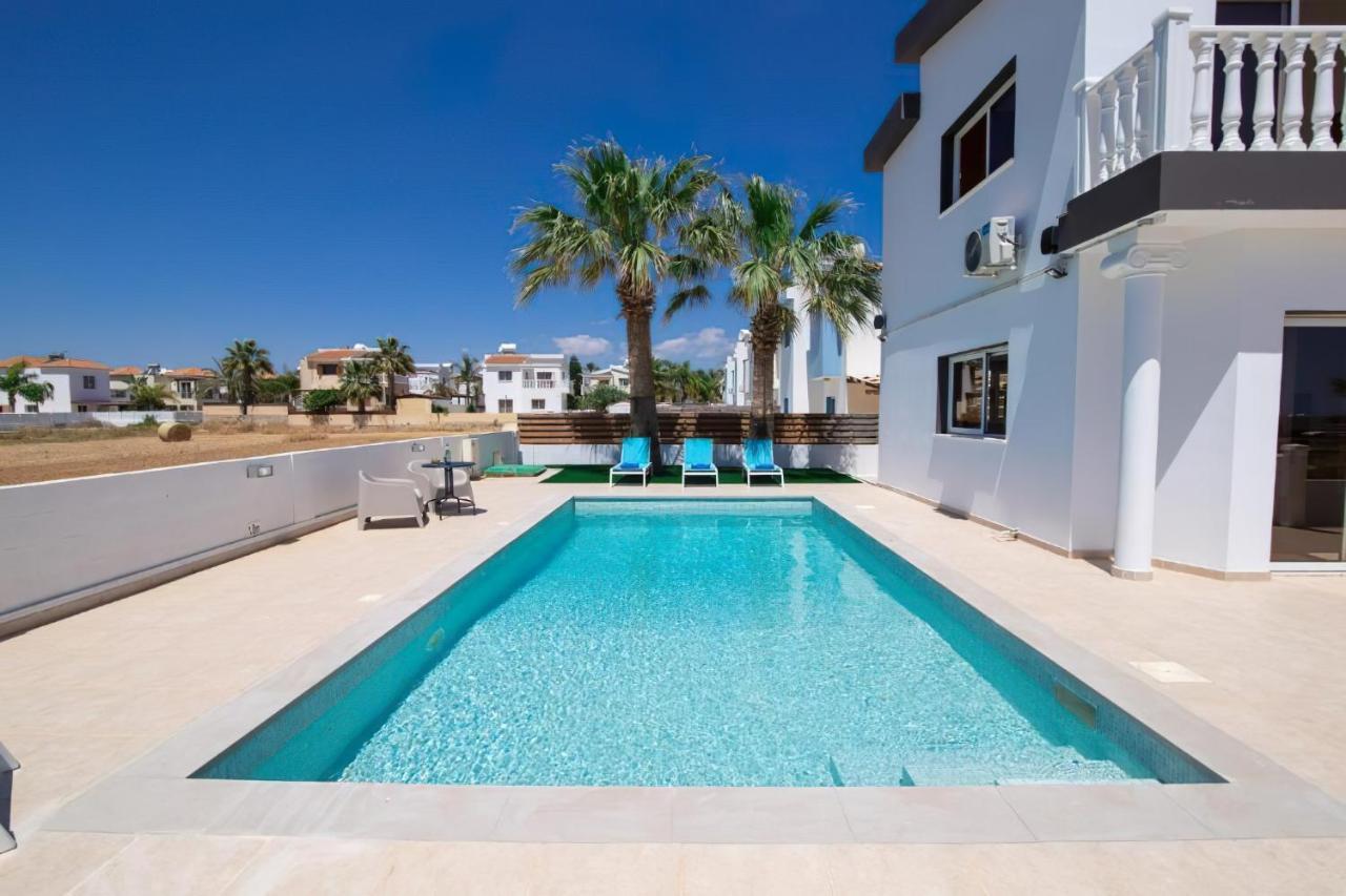 Villa Suncity Boutique Beachfront Ayia Napa Esterno foto