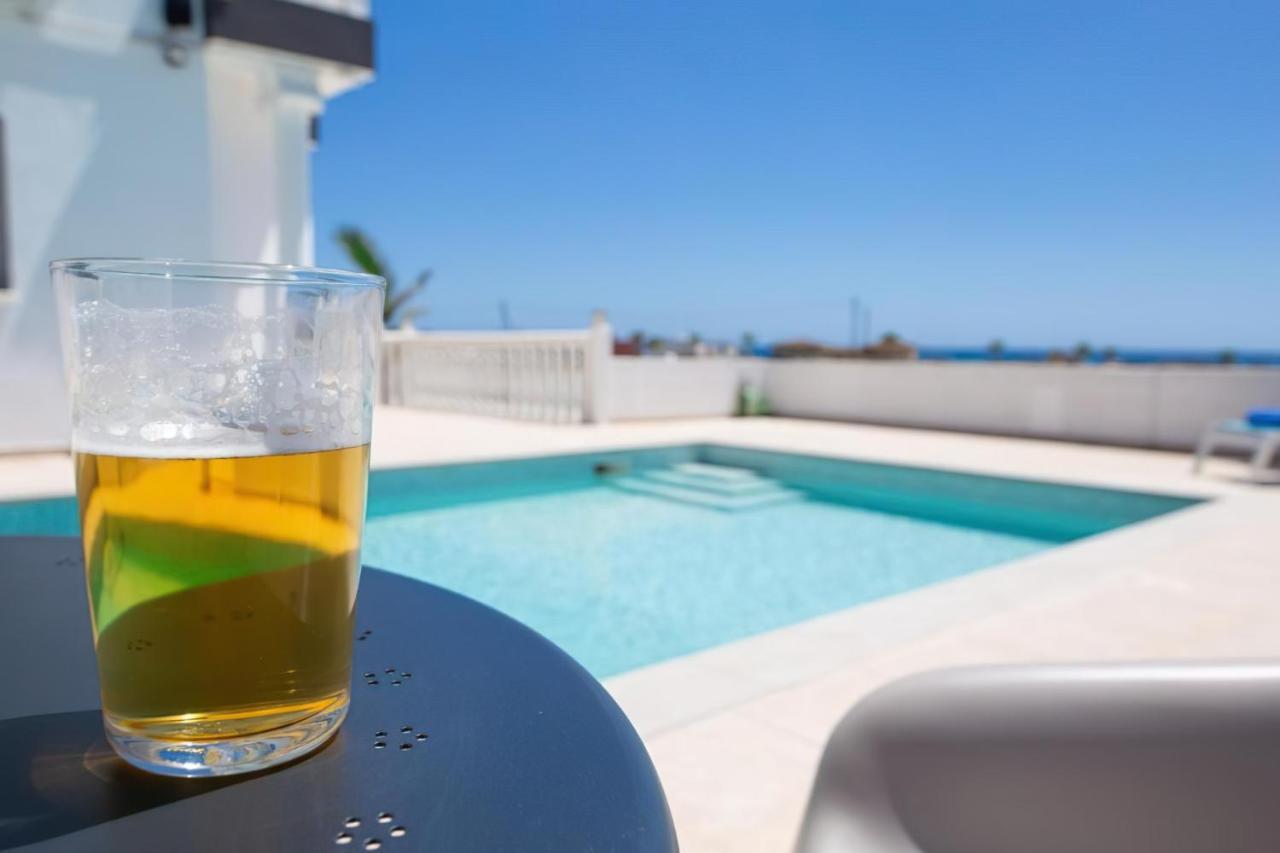 Villa Suncity Boutique Beachfront Ayia Napa Esterno foto