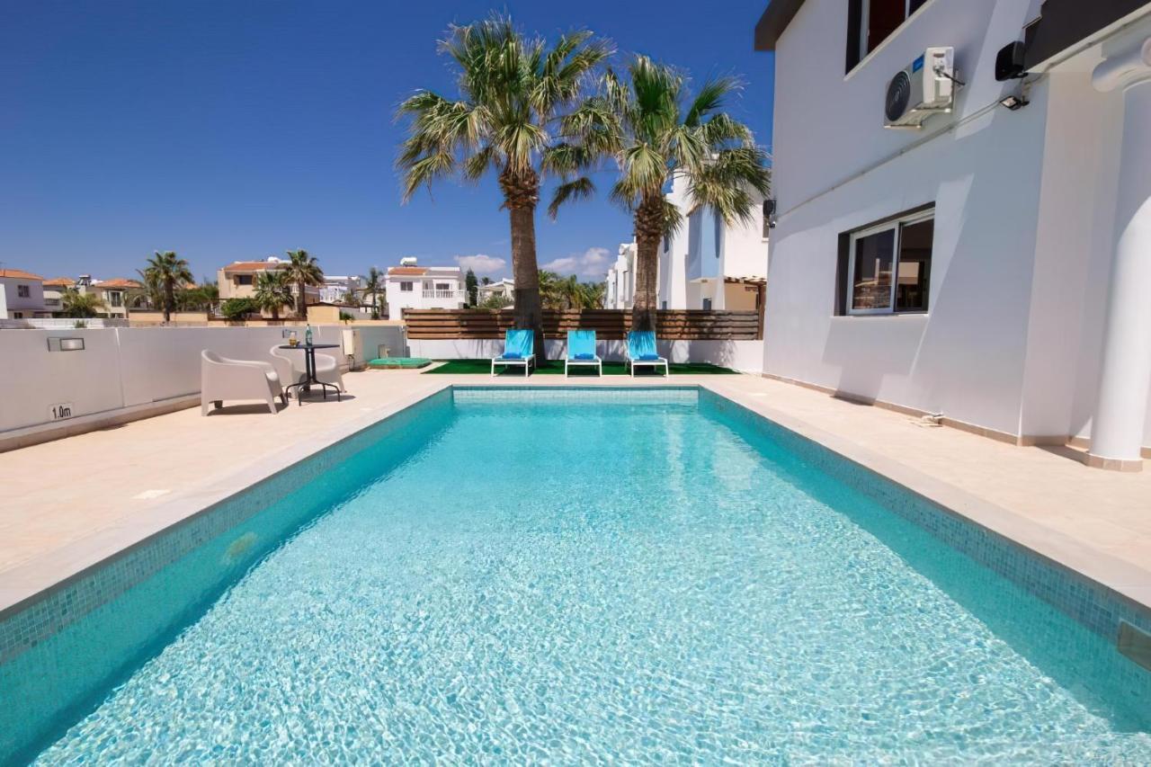 Villa Suncity Boutique Beachfront Ayia Napa Esterno foto