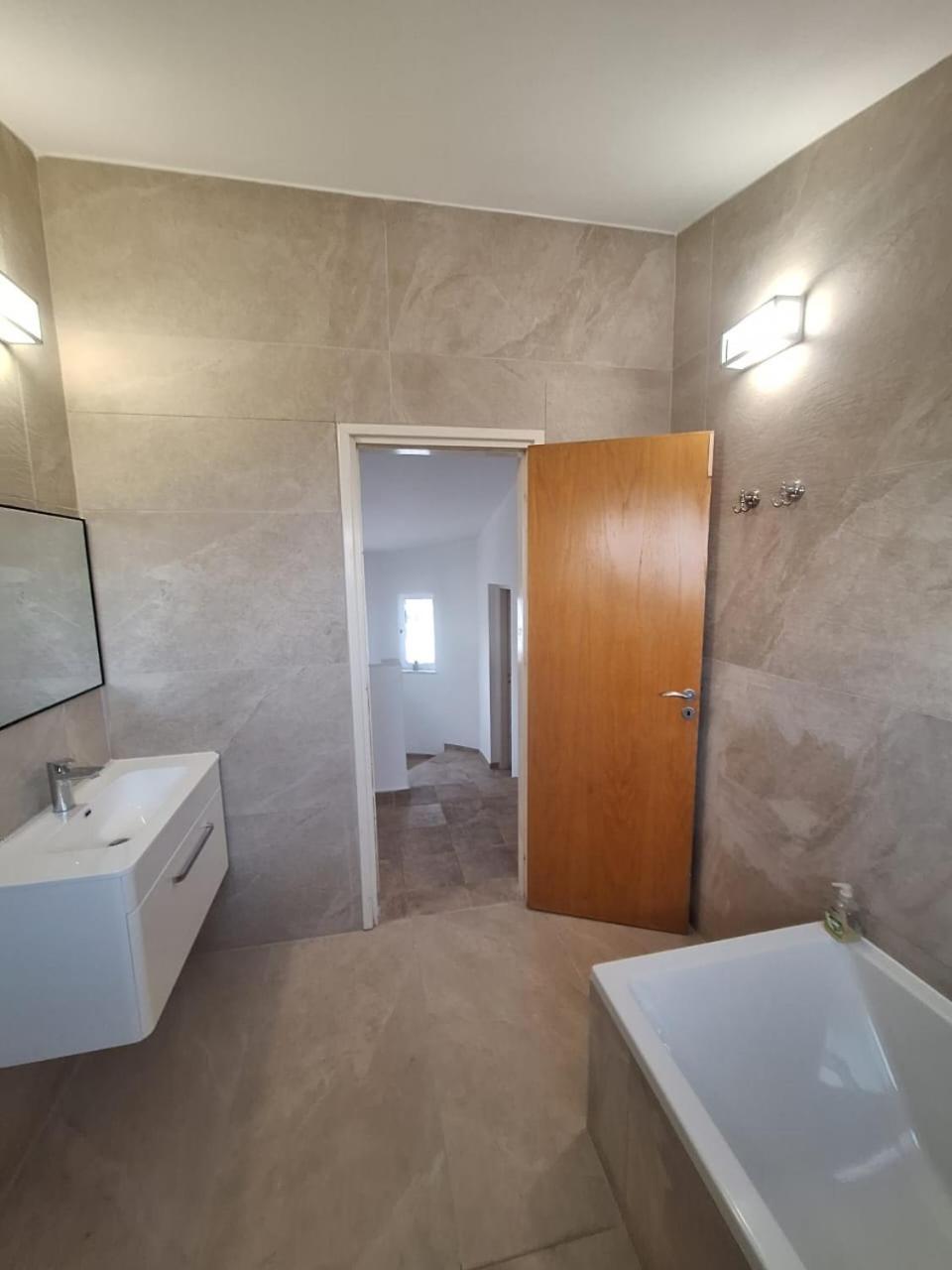 Villa Suncity Boutique Beachfront Ayia Napa Esterno foto